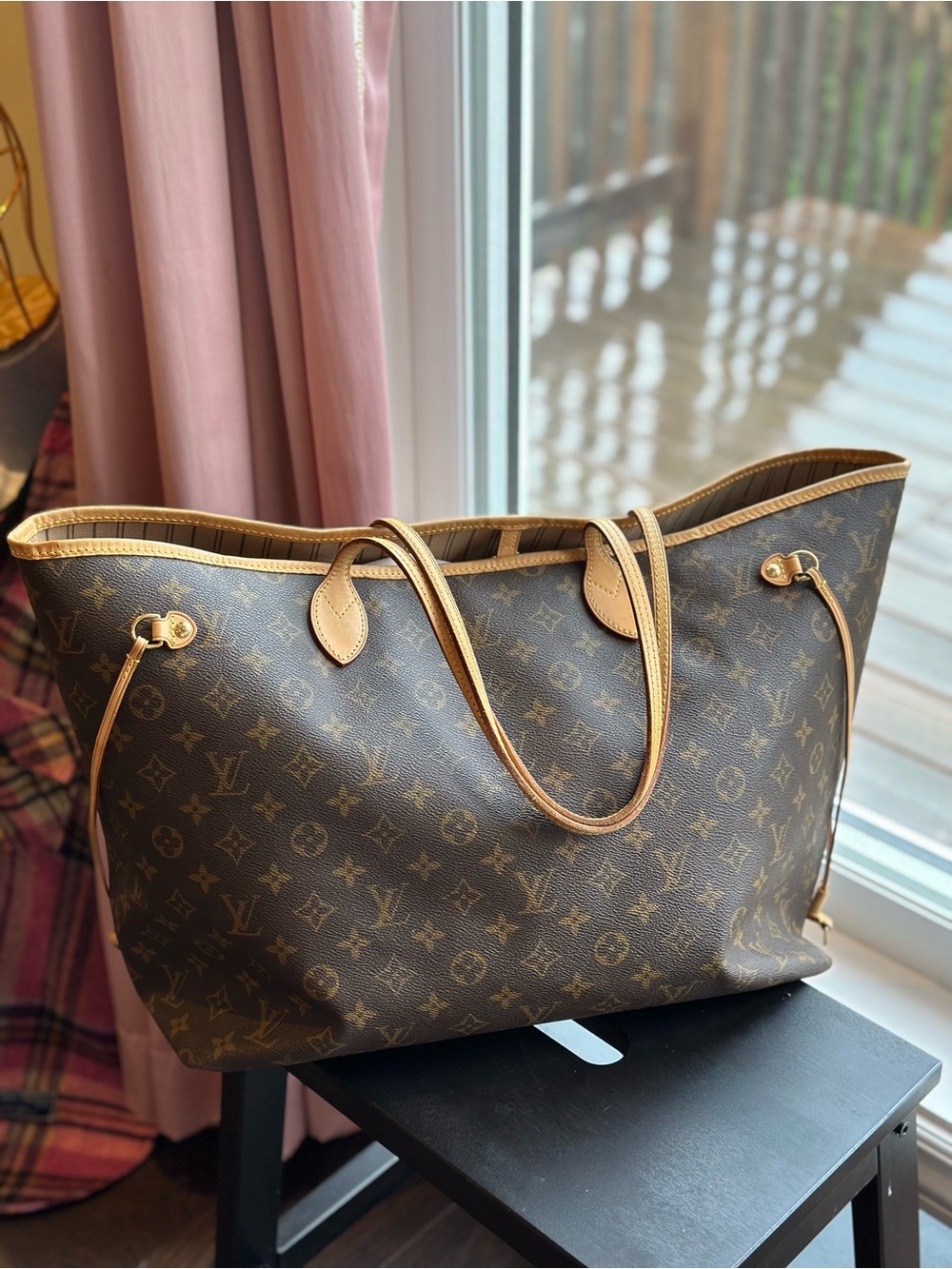 Louis Vuitton Monogram Canvas Classic Neverfull GM Tote Bag